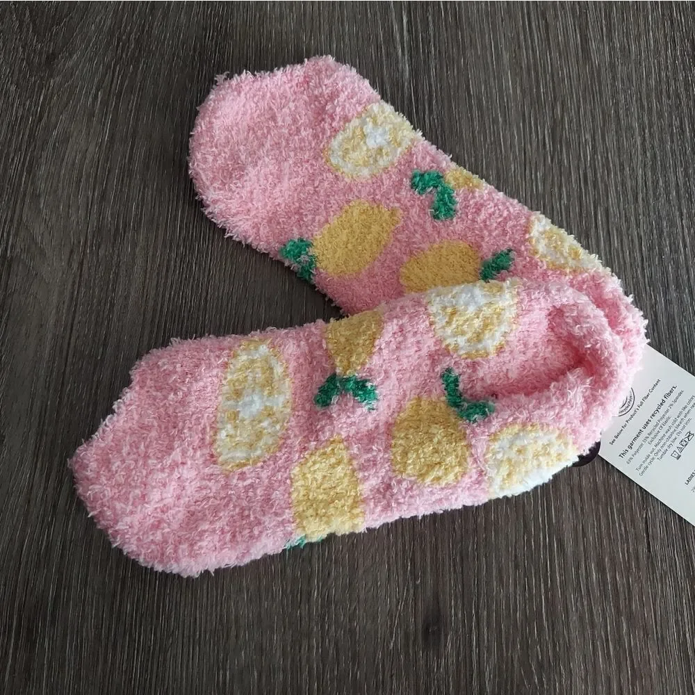 NEW No Boundaries Cozy Lemon Print Socks- Shoe Size 4-10